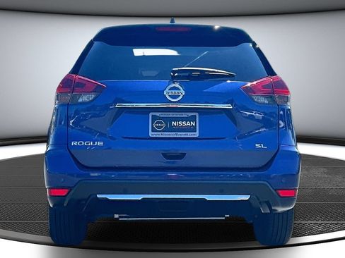 Used 2019 Nissan Rogue SL w/ Premium Package FWD image 5