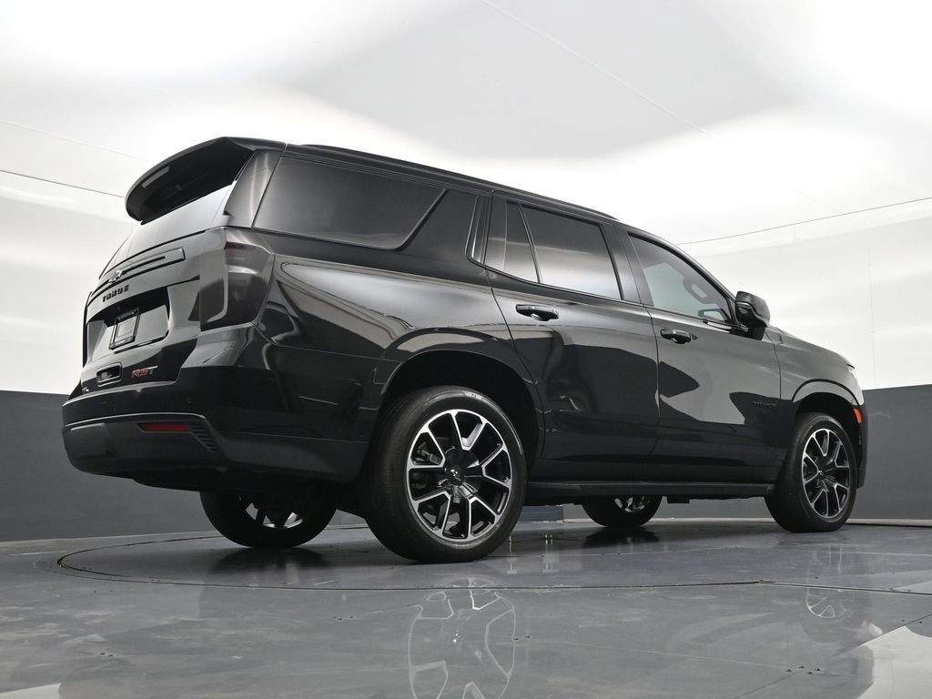Used 2024 Chevrolet Tahoe RST w/ Luxury Package RWD image 32