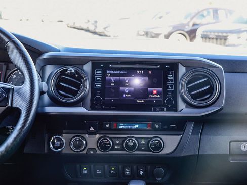 Used 2017 Toyota Tacoma TRD Pro image 13