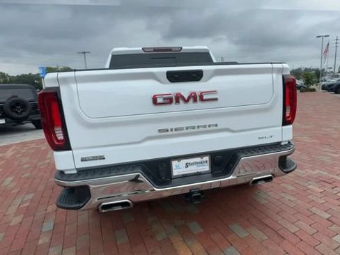 Used 2024 GMC Sierra 1500 SLT w/ SLT Premium Package AWD/4WD image 9