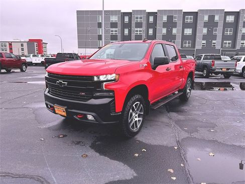 Used 2020 Chevrolet Silverado 1500 LT Trail Boss image 1