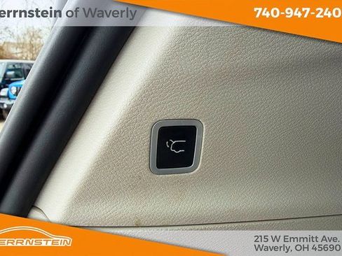 Used 2018 Chrysler Pacifica Limited w/ Advanced Safetytec Group image 20