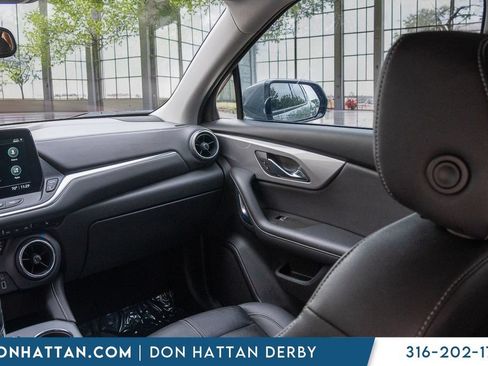 Used 2023 Chevrolet Blazer LT FWD image 18