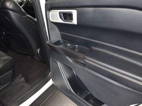 Used 2020 Ford Explorer ST w/ Premium Technology Package image 24