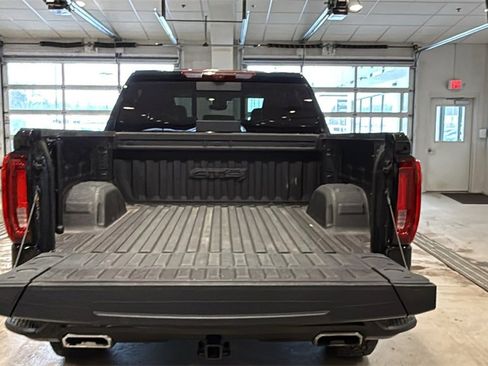 Used 2024 GMC Sierra 1500 AT4 w/ Technology Package image 17