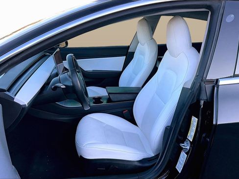 Used 2018 Tesla Model 3 Long Range image 22