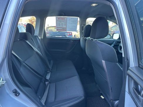 Used 2018 Subaru Forester 2.5i w/ Alloy Wheel Package image 9