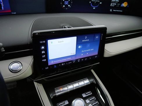 Used 2024 Lincoln Nautilus Reserve w/ Equipment Group 202A AWD/4WD image 21