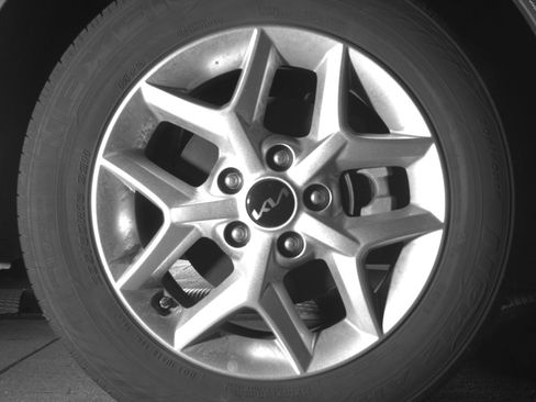 Used 2025 Kia Soul LX w/ LX Technology Package image 18