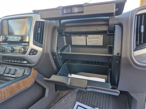 Used 2018 GMC Sierra 1500 SLT image 28