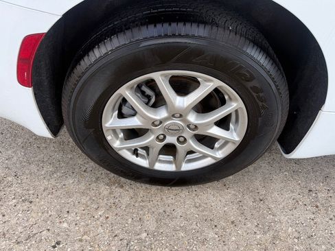 Used 2025 Chrysler Pacifica Select FWD image 11