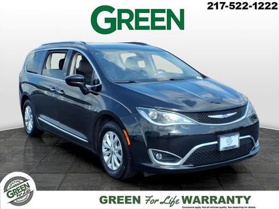Used 2019 Chrysler Pacifica Touring-L