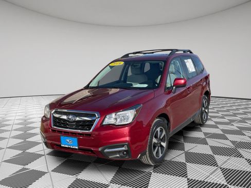 Used 2018 Subaru Forester 2.5i Premium w/ All-Weather Package image 13
