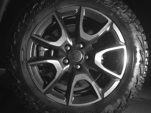 Used 2025 Jeep Compass Trailhawk AWD/4WD image 26