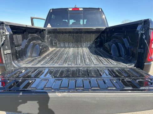 Used 2025 RAM 1500 Big Horn AWD/4WD image 21