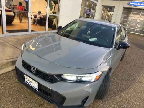 Certified 2025 Honda Civic Sport image 2