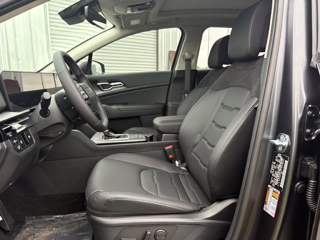 New 2026 Kia Sportage SX FWD image 11