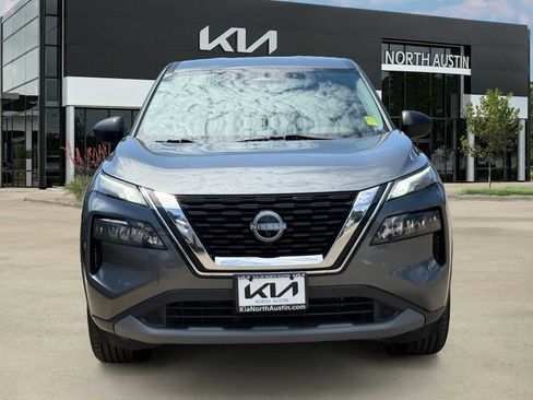 Used 2023 Nissan Rogue S AWD/4WD image 3