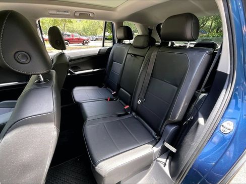 Used 2018 Volkswagen Tiguan SE FWD image 19