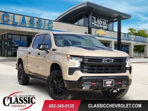 Used 2022 Chevrolet Silverado 1500 LT Trail Boss w/ LT Trail Boss Premium Package image 1
