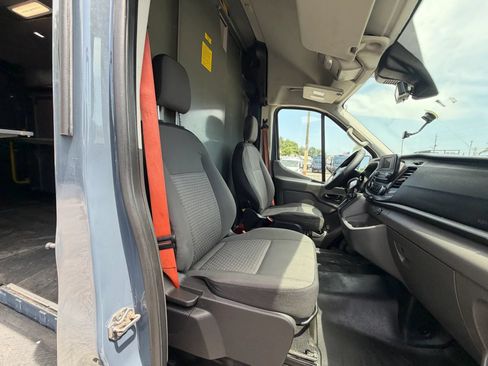 Used 2020 Ford Transit 250 148 High Roof Extended RWD image 18