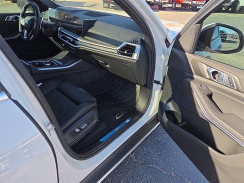 Used 2026 BMW X5 sDrive40i w/ Parking Assistance Package image 12