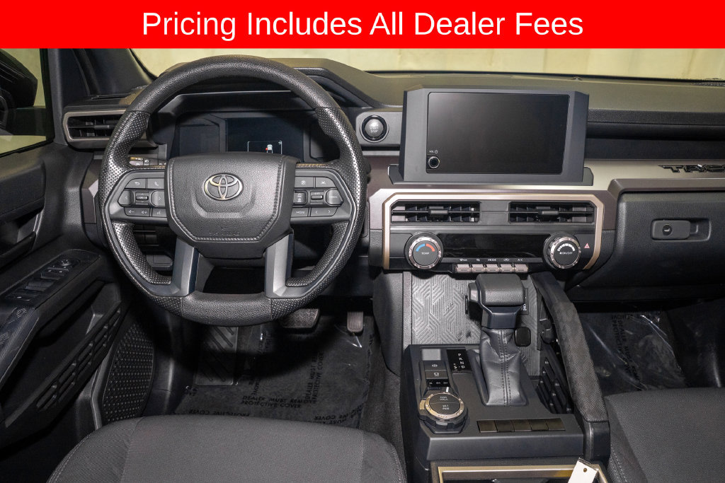 Used 2025 Toyota Tacoma SR5 AWD/4WD image 6