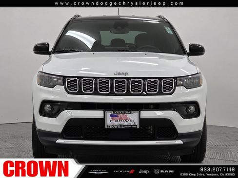 Used 2025 Jeep Compass Limited AWD/4WD image 2