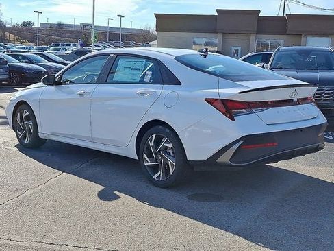 New 2026 Hyundai Elantra Sport image 3