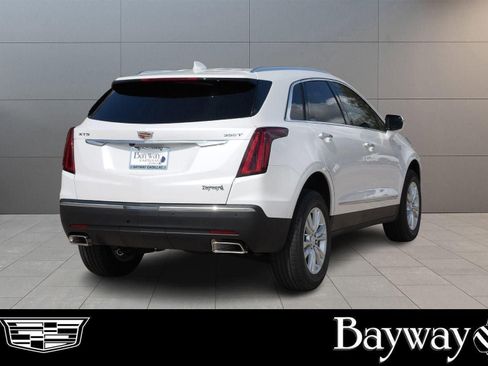 New 2026 Cadillac XT5 Luxury w/ LPO, Floor Liner Package image 42