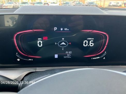 Used 2024 Kia Telluride S w/ S Sunroof Package FWD image 9