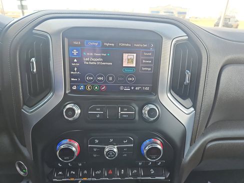 Used 2022 GMC Sierra 1500 SLT w/ SLT Premium Plus Package image 11