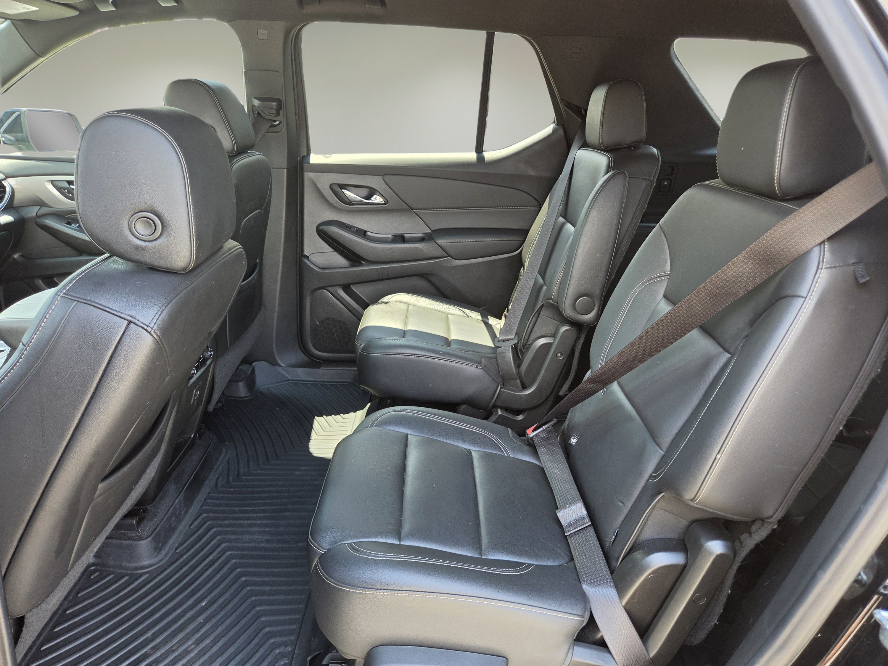 Used 2022 Chevrolet Traverse LT AWD/4WD image 11