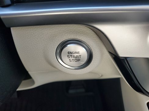 Certified 2024 Kia Telluride S w/ S Sunroof Package image 32