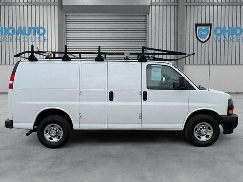 Used 2021 Chevrolet Express 2500 w/ Driver Convenience Package image 4
