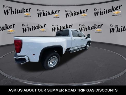 Certified 2026 Chevrolet Silverado 3500 High Country AWD/4WD image 9