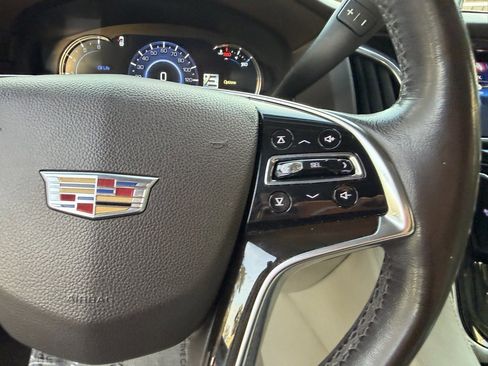 Used 2016 Cadillac Escalade Luxury image 19