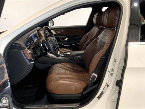 Used 2016 Mercedes-Benz S 550 Sedan image 18