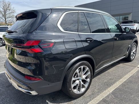 Used 2024 BMW X5 xDrive40i w/ Premium Package image 4