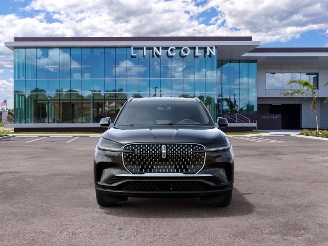 New 2027 Lincoln Aviator 2WD image 3