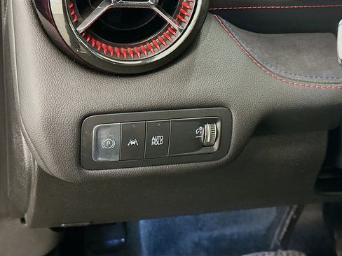 Used 2025 Chevrolet Blazer EV RS AWD/4WD image 17