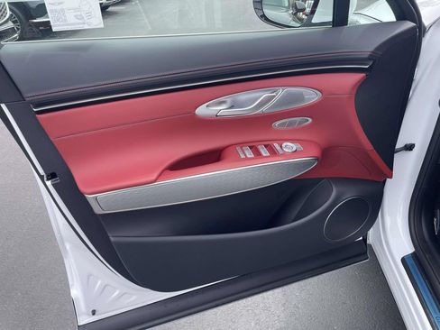 New 2026 Genesis GV70 3.5T Sport Prestige AWD/4WD image 17