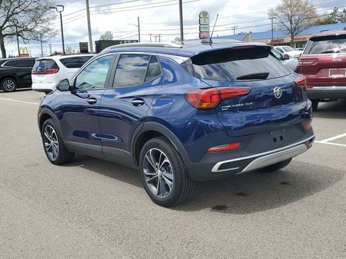 Used 2022 Buick Encore GX Select AWD/4WD image 5