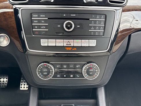 Used 2016 Mercedes-Benz GLE 400 4MATIC image 26