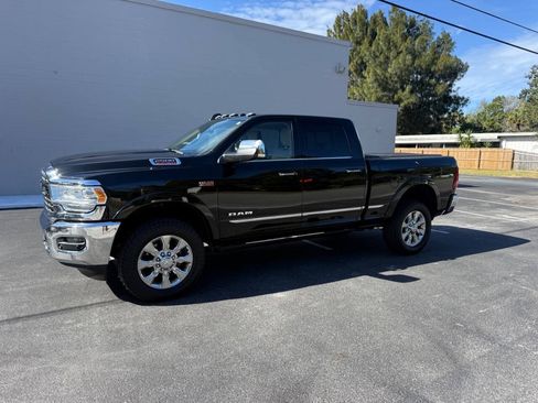 Used 2020 RAM 2500 Limited AWD/4WD image 2