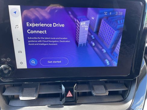 Certified 2023 Toyota Corolla Cross LE w/ Moonroof Package image 19