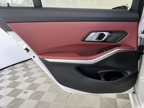 Used 2022 BMW 330i xDrive Sedan w/ Driving Assistance Package image 20