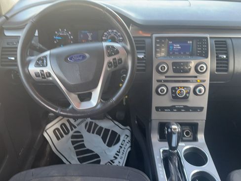 Used 2016 Ford Flex SE image 9