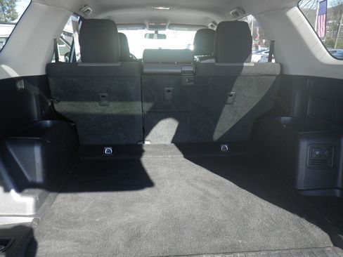 Used 2017 Toyota 4Runner SR5 image 21