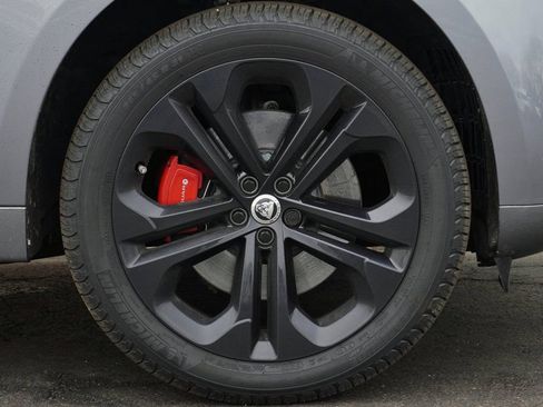 Used 2025 Jaguar F-PACE R-Dynamic S AWD/4WD image 7